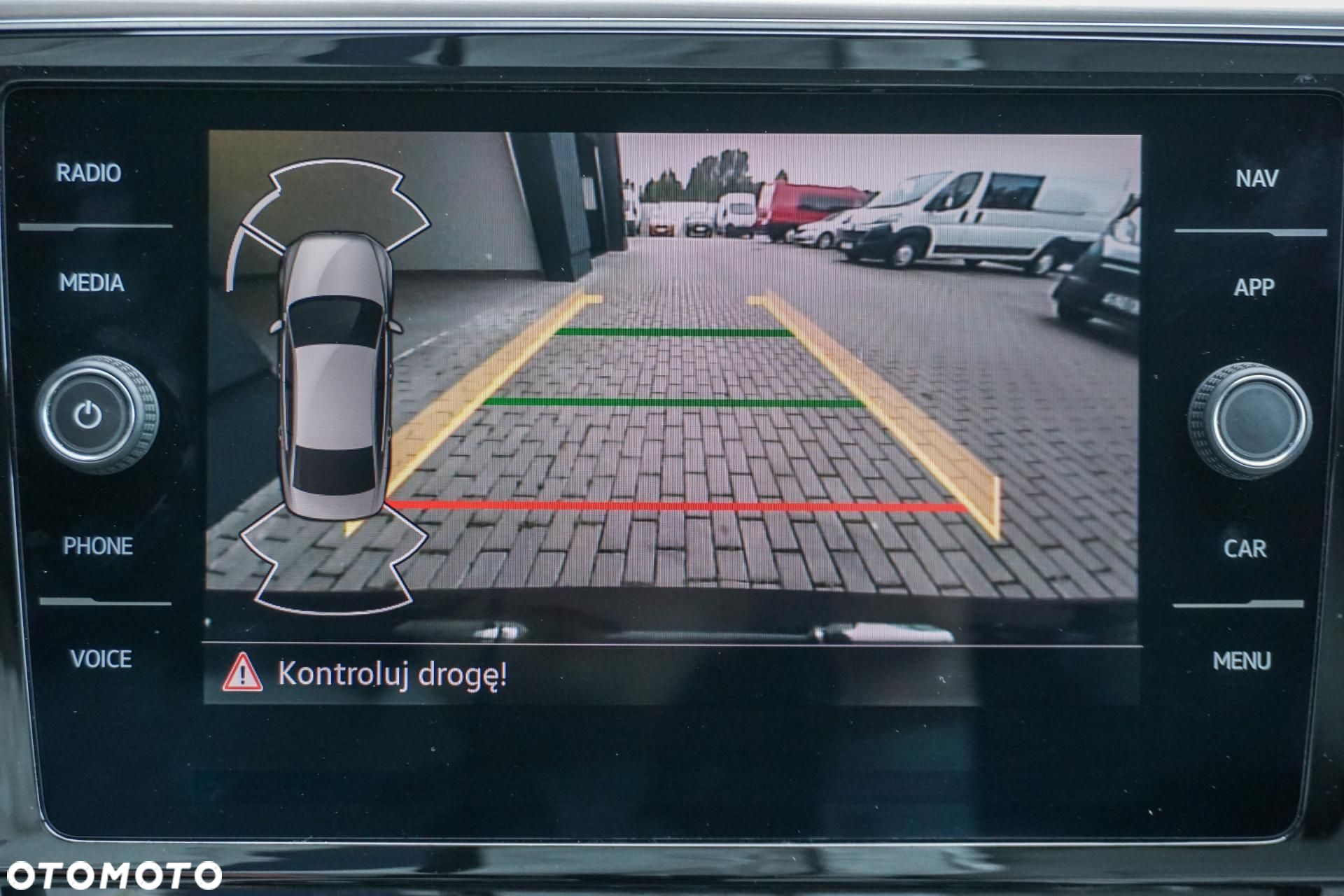 Volkswagen Passat 2.0 TSI Elegance DSG - 30