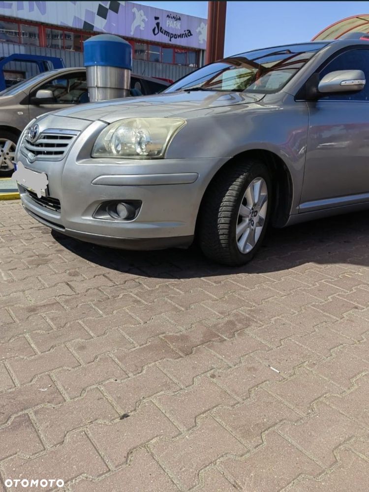 Toyota Avensis 2.0 D-4D Sol+NAVI - 2
