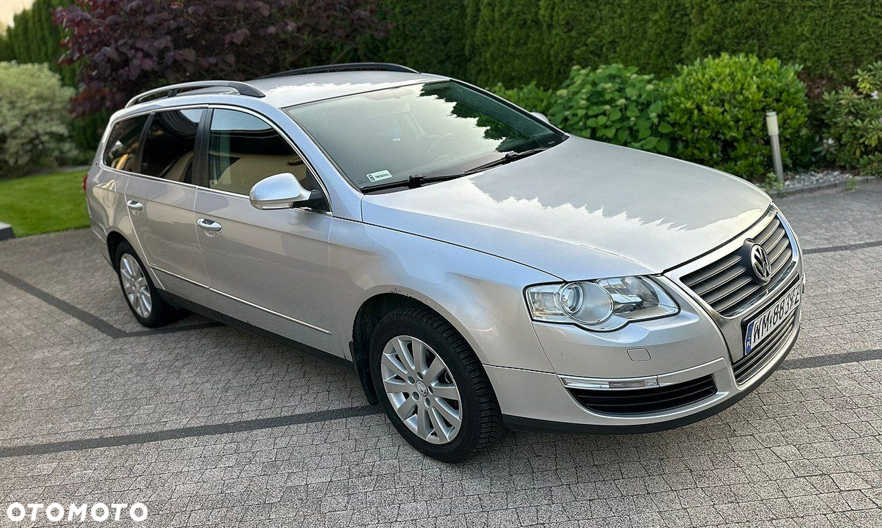 Volkswagen Passat - 12