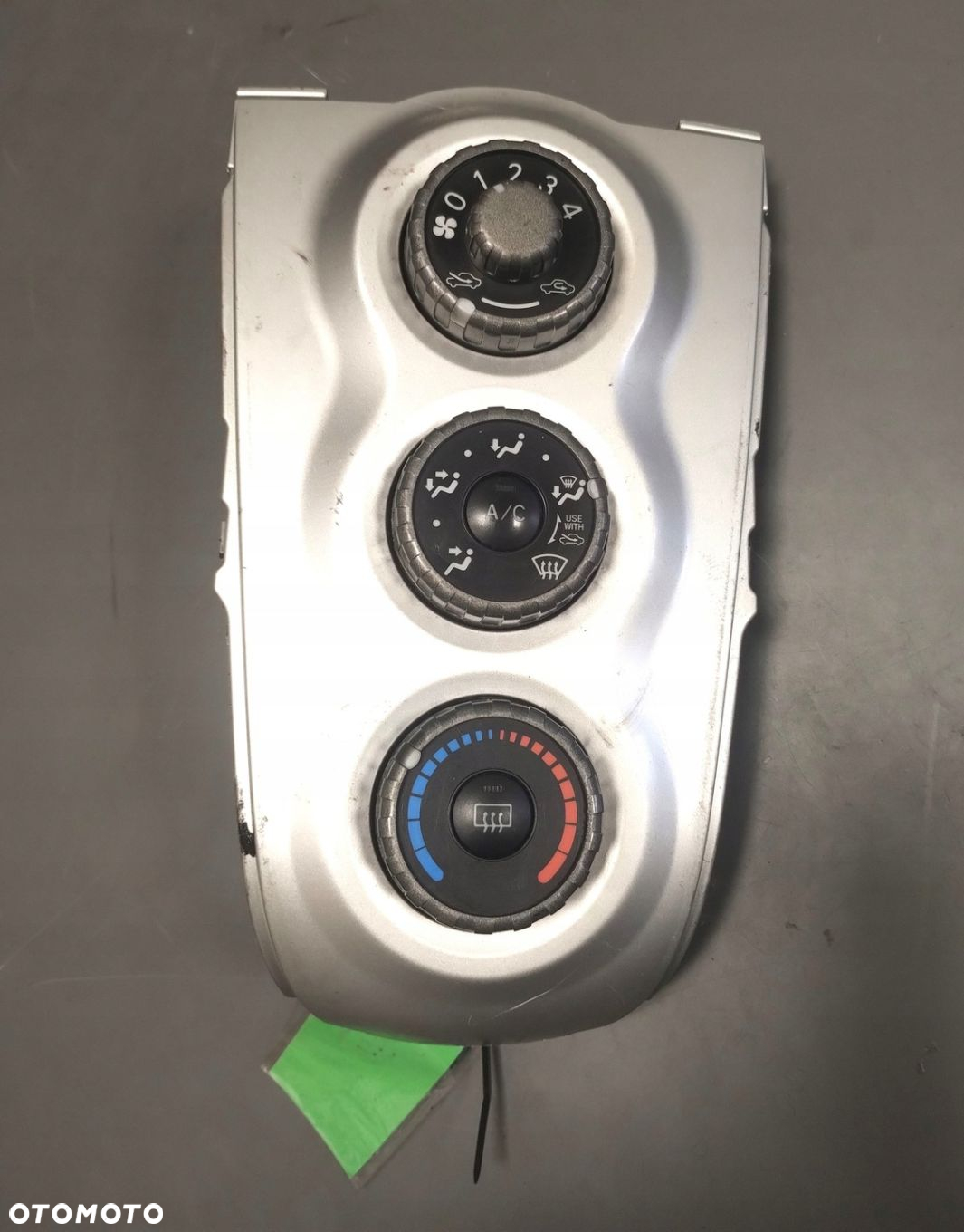 TOYOTA YARIS II 05-11 r. PANEL NAWIEWU KLIMATYZACJI 55406-0D190 + - 8