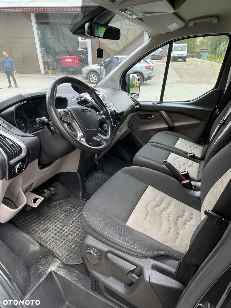 Ford Tourneo Custom 2.0 TDCi L1 Titanium - 10