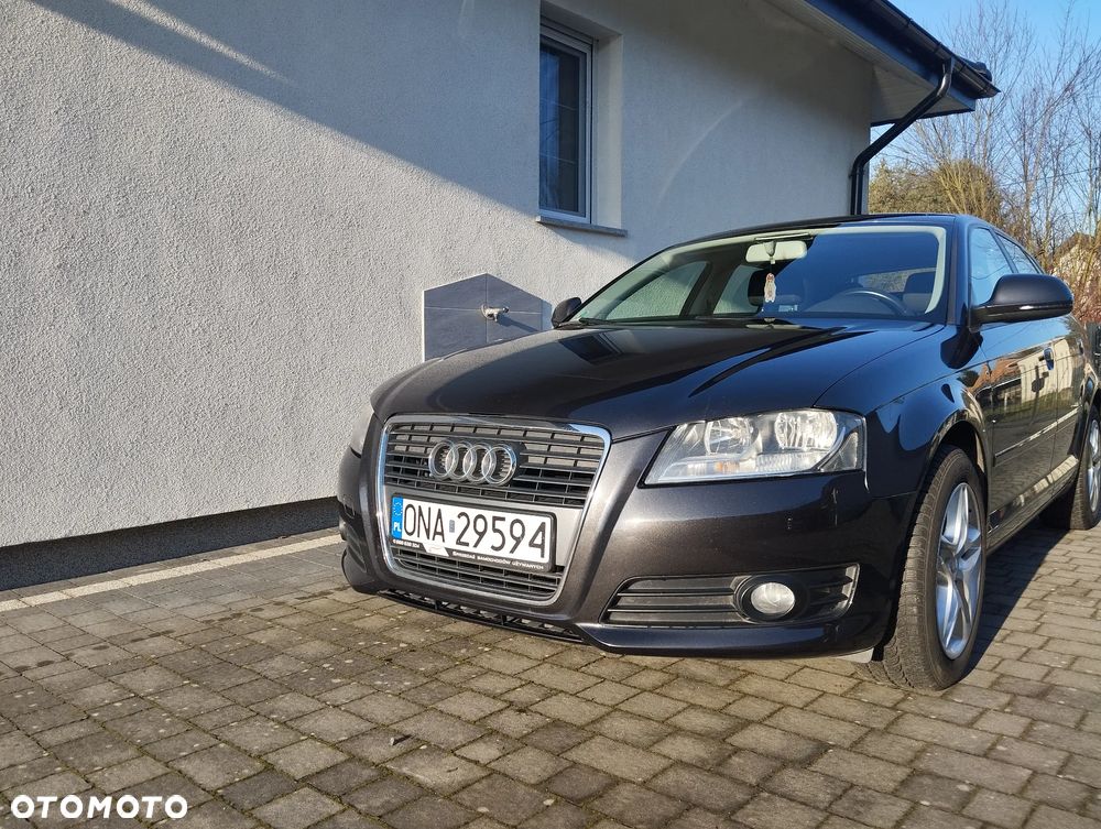 Audi A3 Sportback 1.6 Ambiente - 2