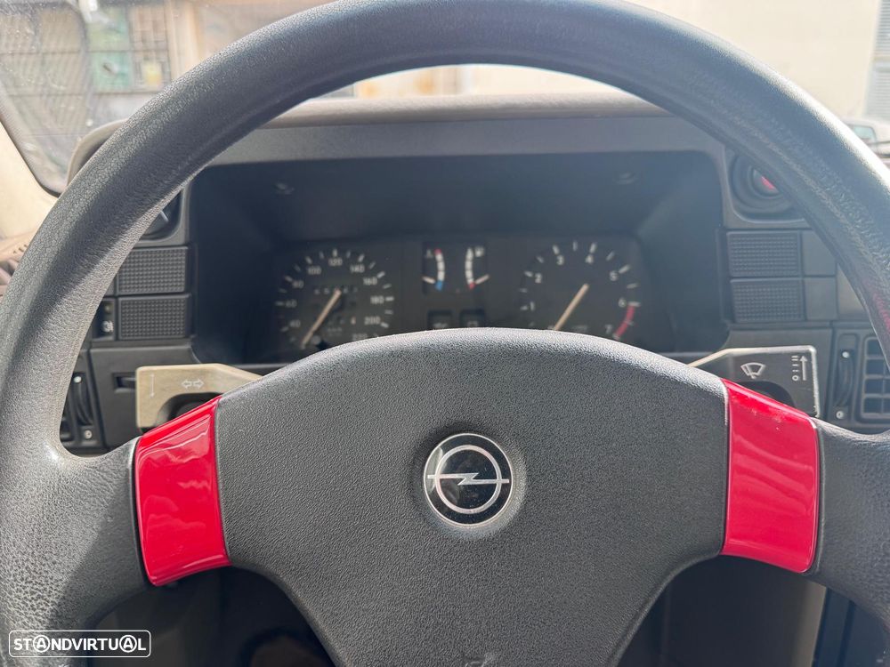 Opel Kadett Cabrio 1.6 - 10