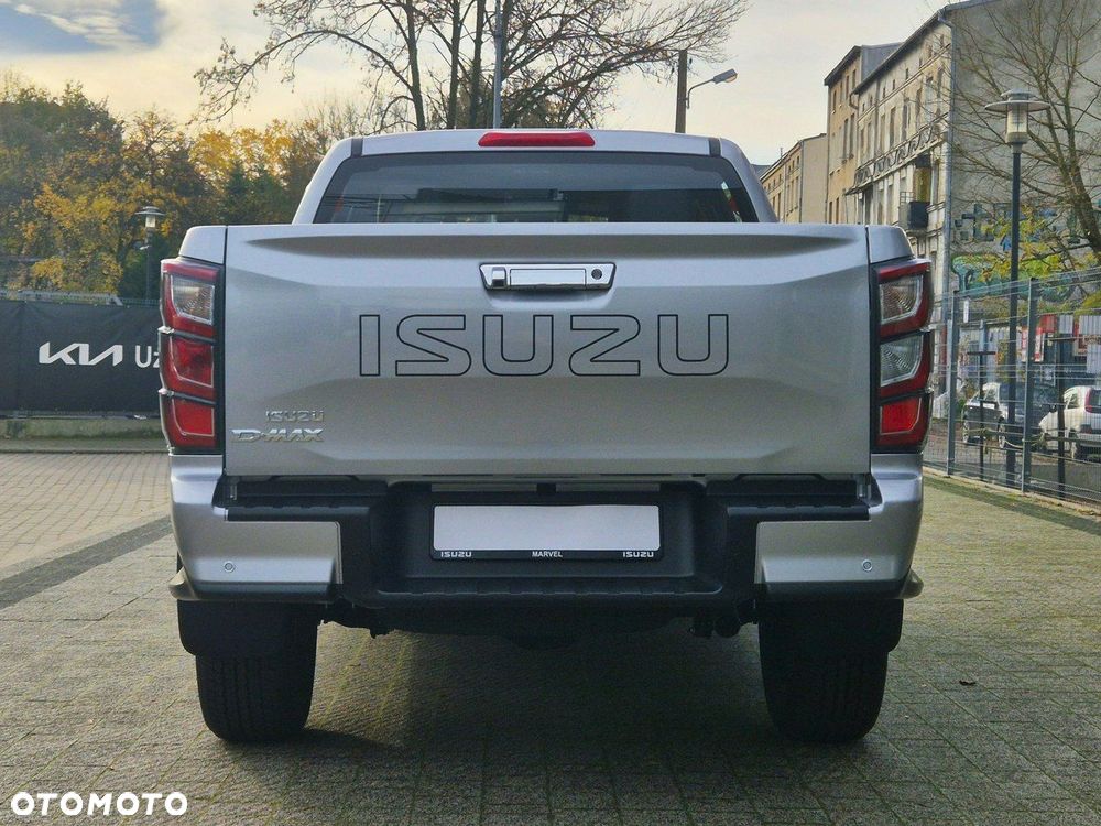 Isuzu D-Max - 9