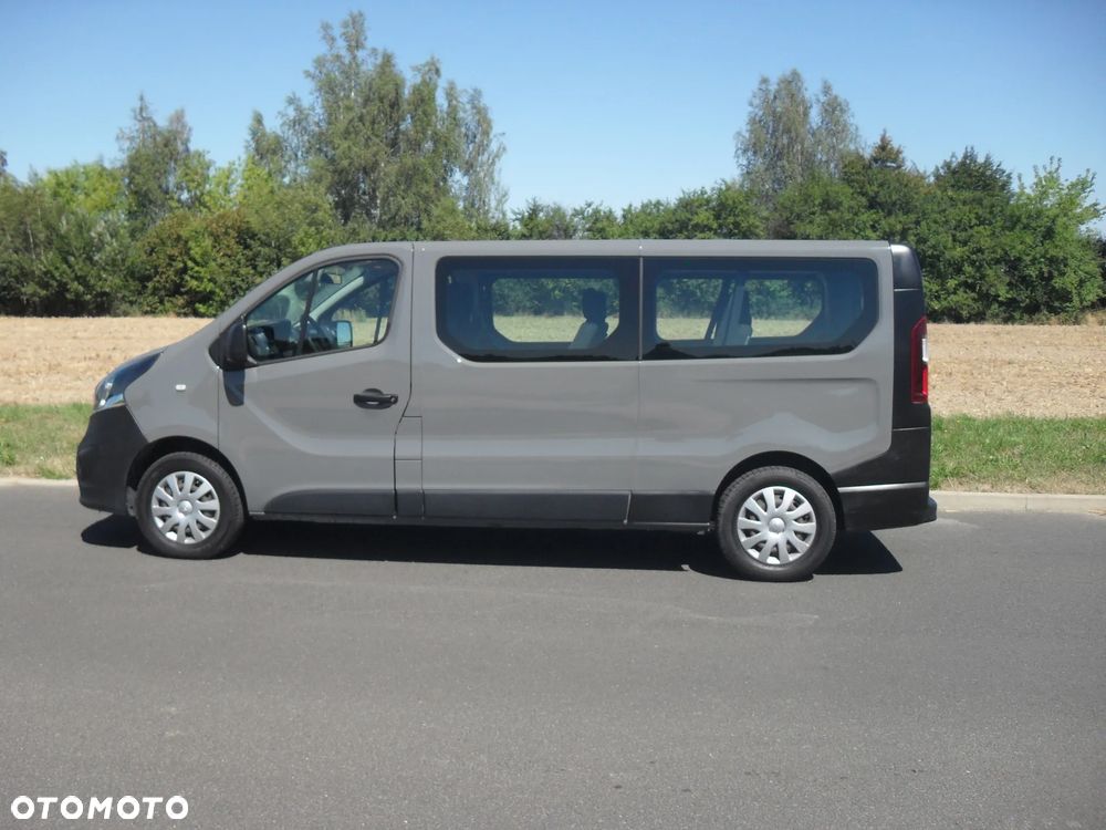Opel Vivaro - 8