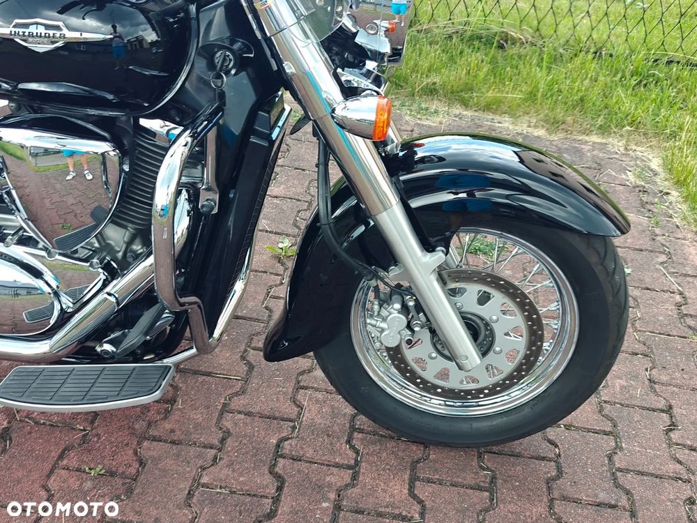 Suzuki Intruder - 4