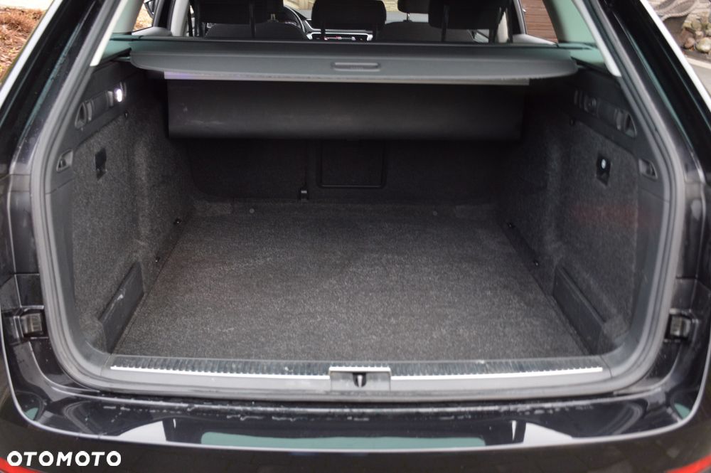 Skoda Superb 2.0 TDI SCR Sportline DSG - 36