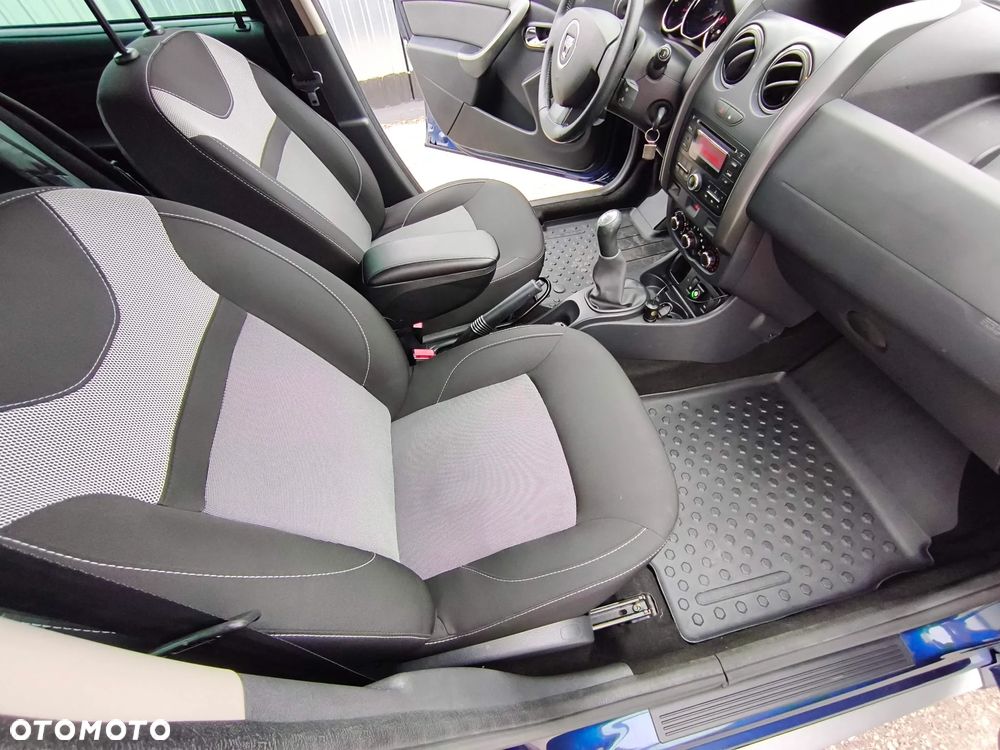 Dacia Duster 1.6 SCe Laureate S&S - 15