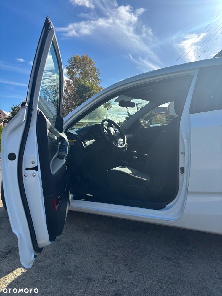 Kia Ceed - 9