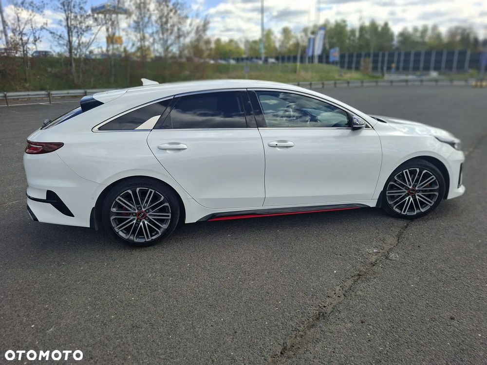 Kia ProCeed 1.6 T-GDI GT DCT - 25