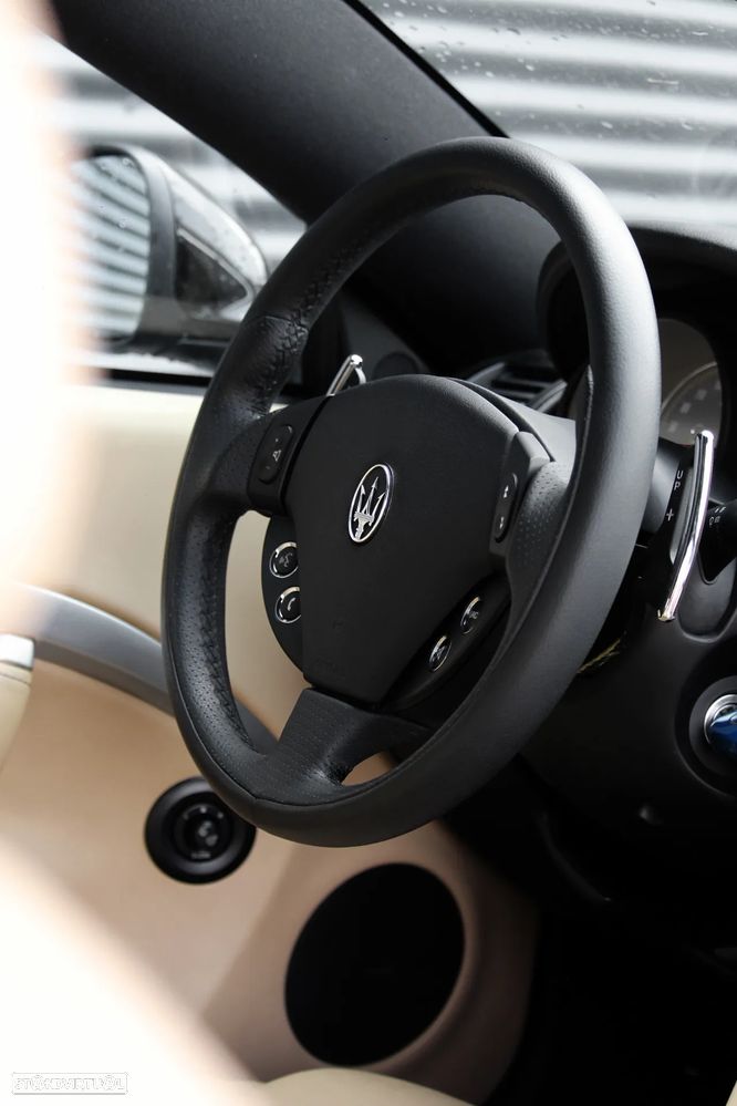 Maserati Granturismo S Auto - 43