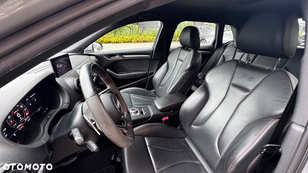 Audi RS3 Sportback 2.5 TFSI Quattro S tronic - 11