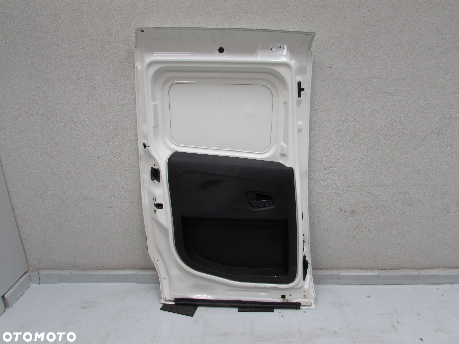 FIAT DOBLO II COMBO D 10-15 DRZWI BOCZNE PRZESUWNE LEWE 249 - 8