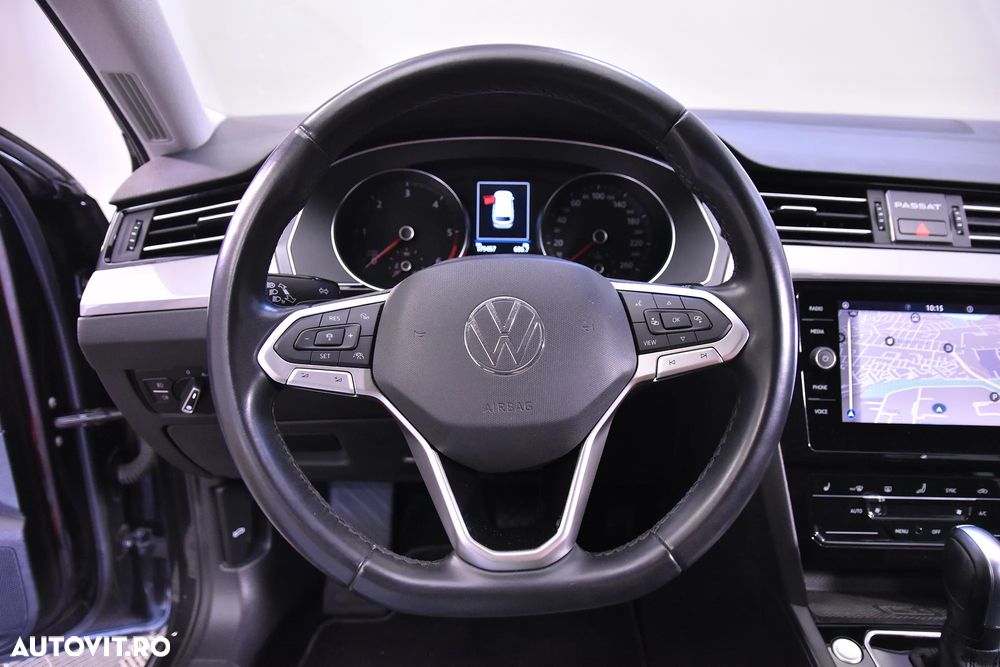 Volkswagen Passat - 16