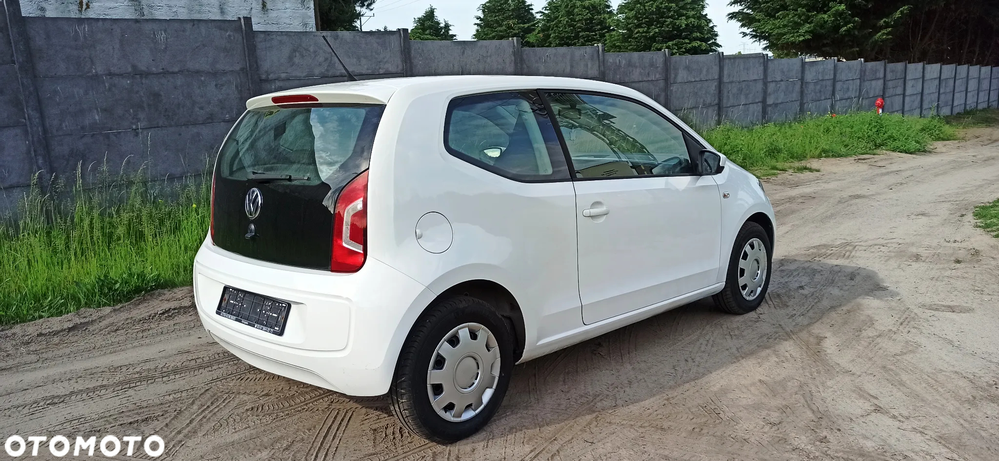 Volkswagen up! (BlueMotion Technology) move - 5