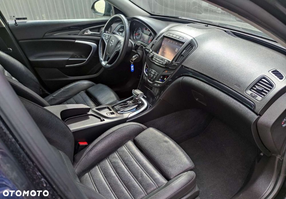 Opel Insignia - 15