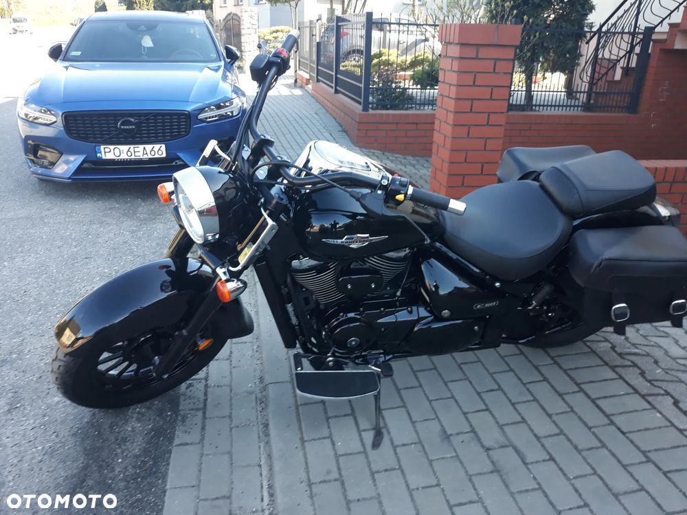 Suzuki Boulevard - 4