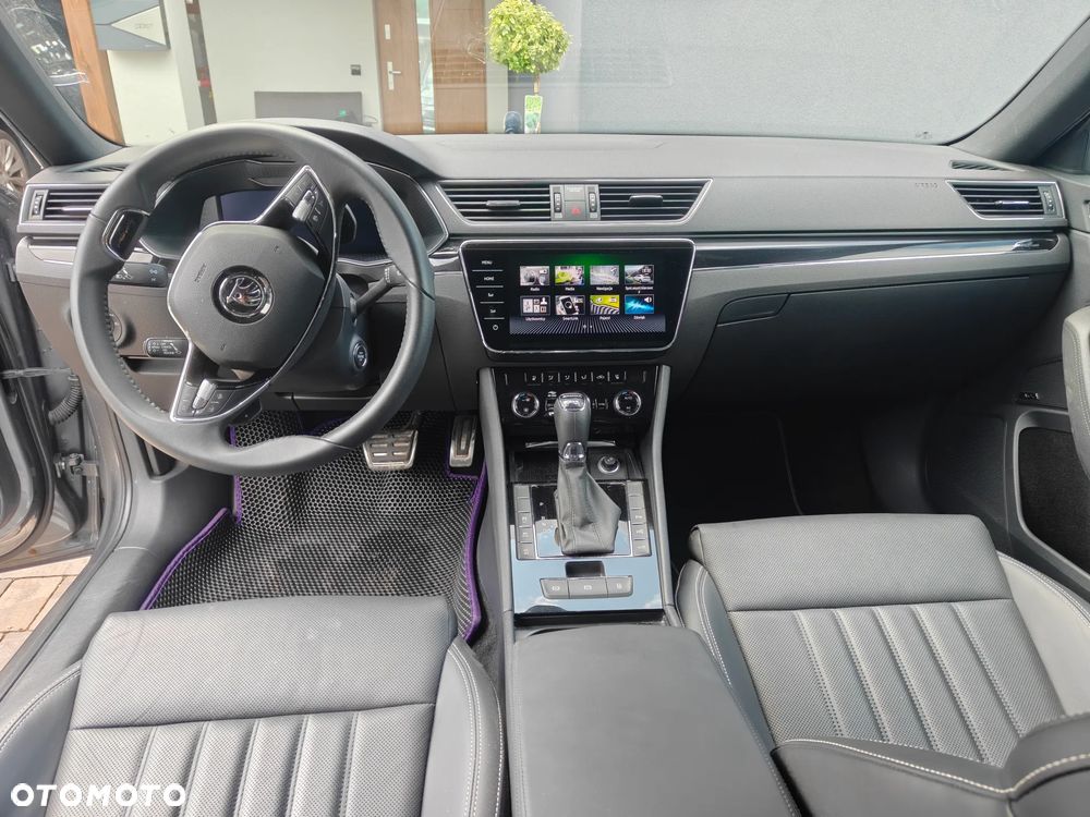 Skoda Superb 2.0 TDI SCR 4x4 L&K DSG - 16