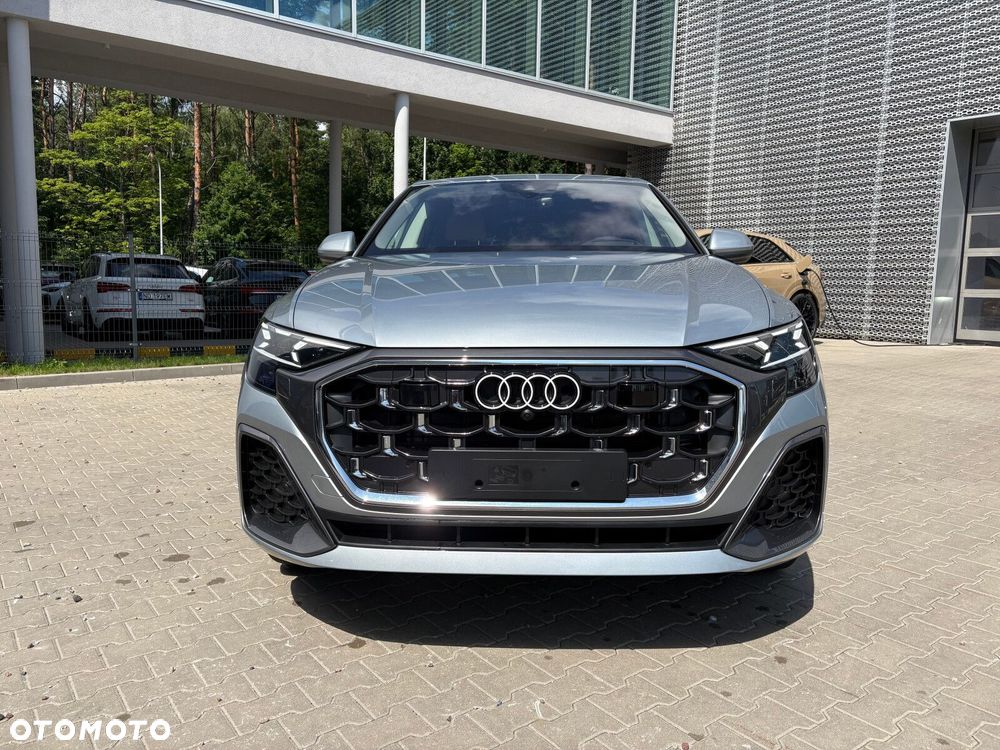 Audi Q8 - 3
