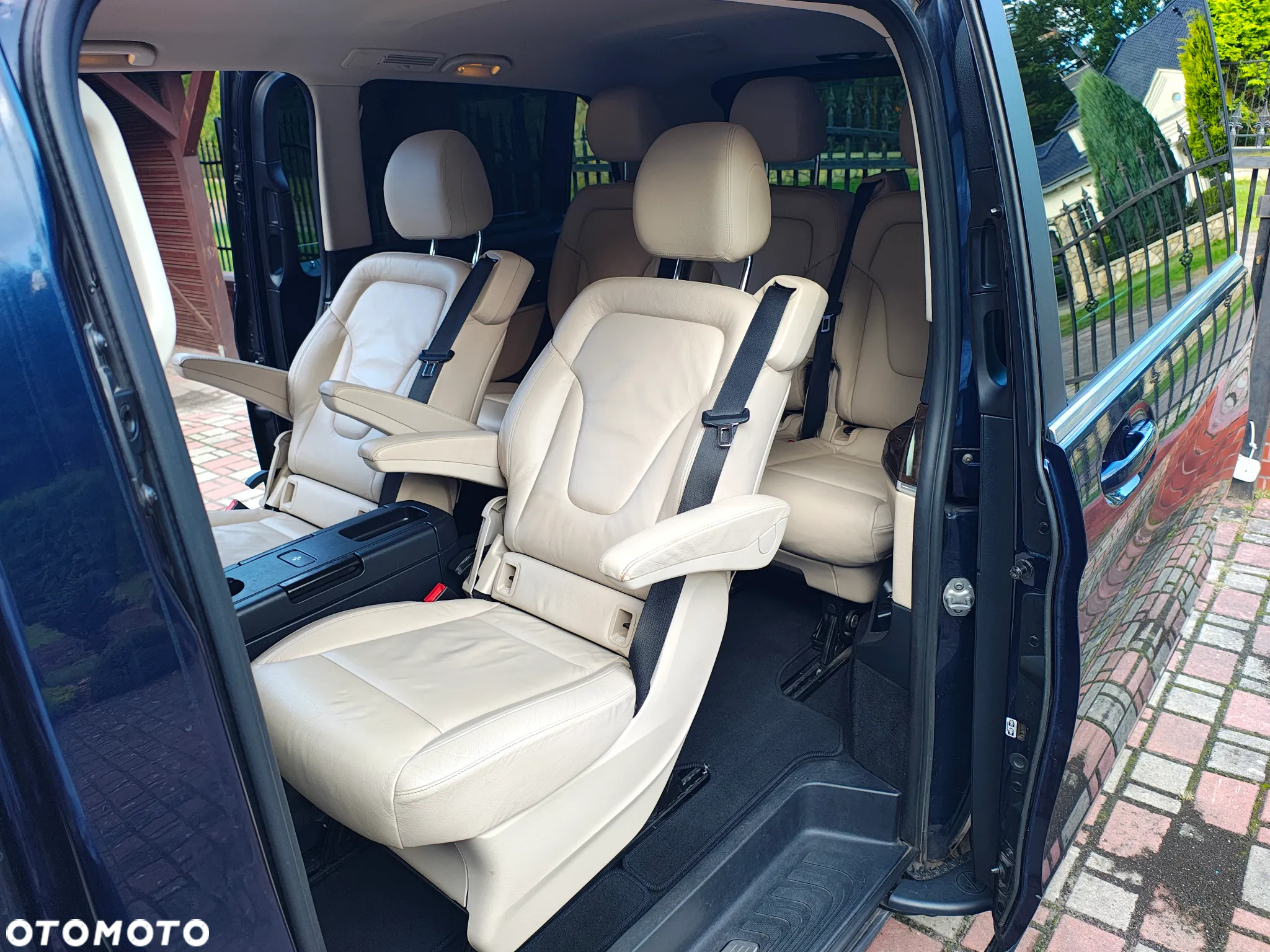 Mercedes-Benz Klasa V 250 (BlueTEC) d Avantgarde 7G-Tronic (d³ugi) - 21
