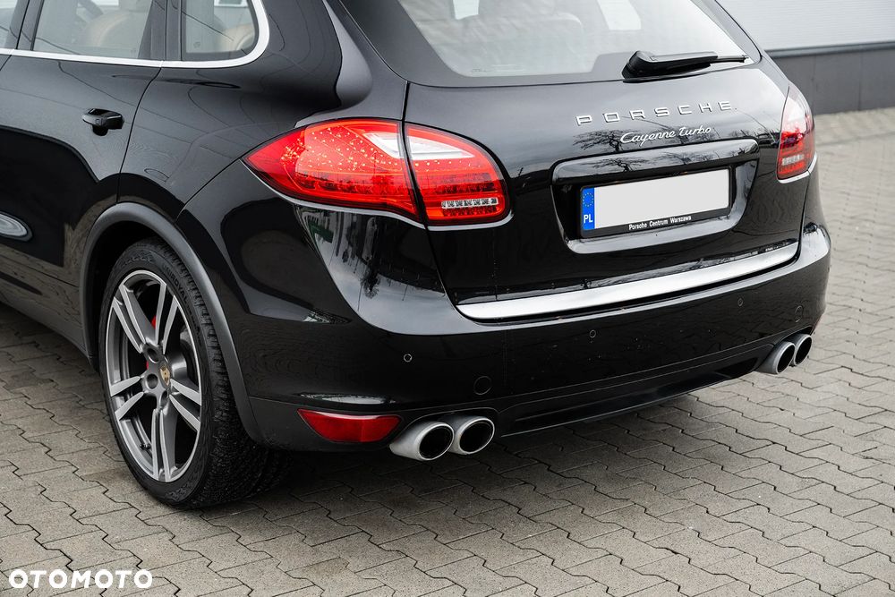 Porsche Cayenne Turbo - 10