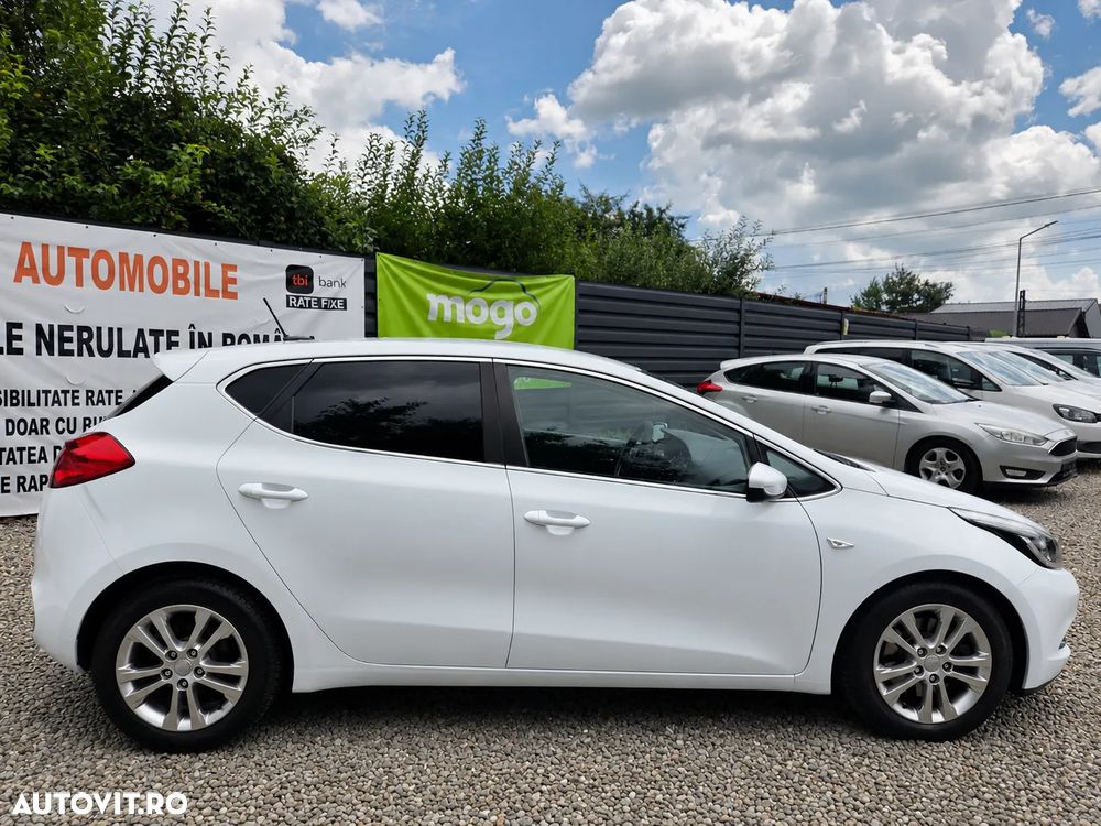 Kia Ceed 1.6 CRDi 128 Fifa World Cup Edition - 21
