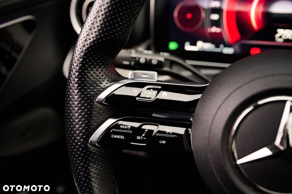 Mercedes-Benz Klasa C 300 d 9G-TRONIC - 30