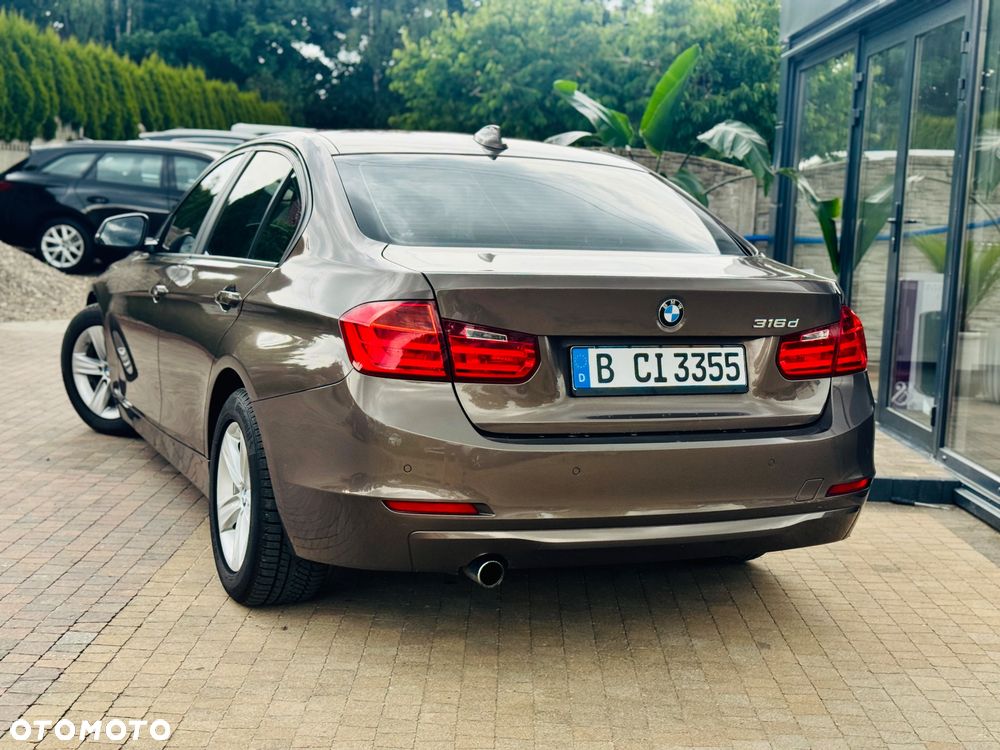 BMW Seria 3 316d DPF Edition Exclusive - 4