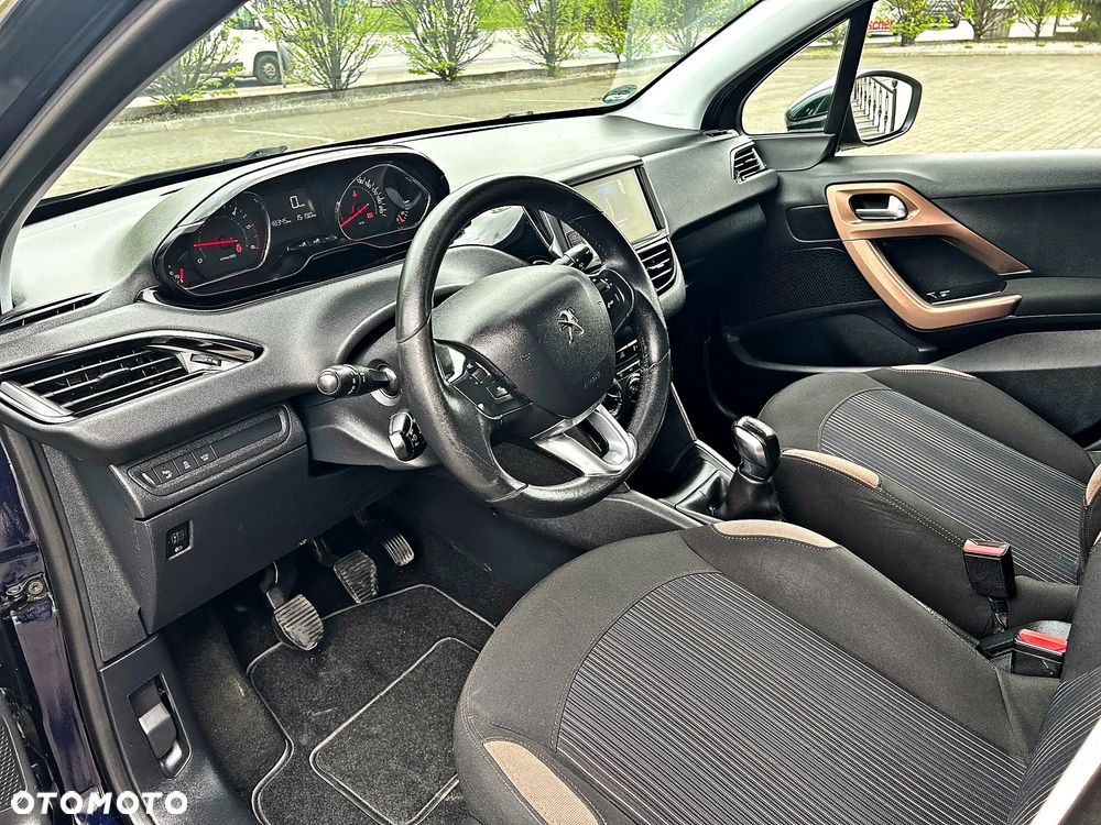 Peugeot 208 e-HDi 92 Stop&Start Style - 21