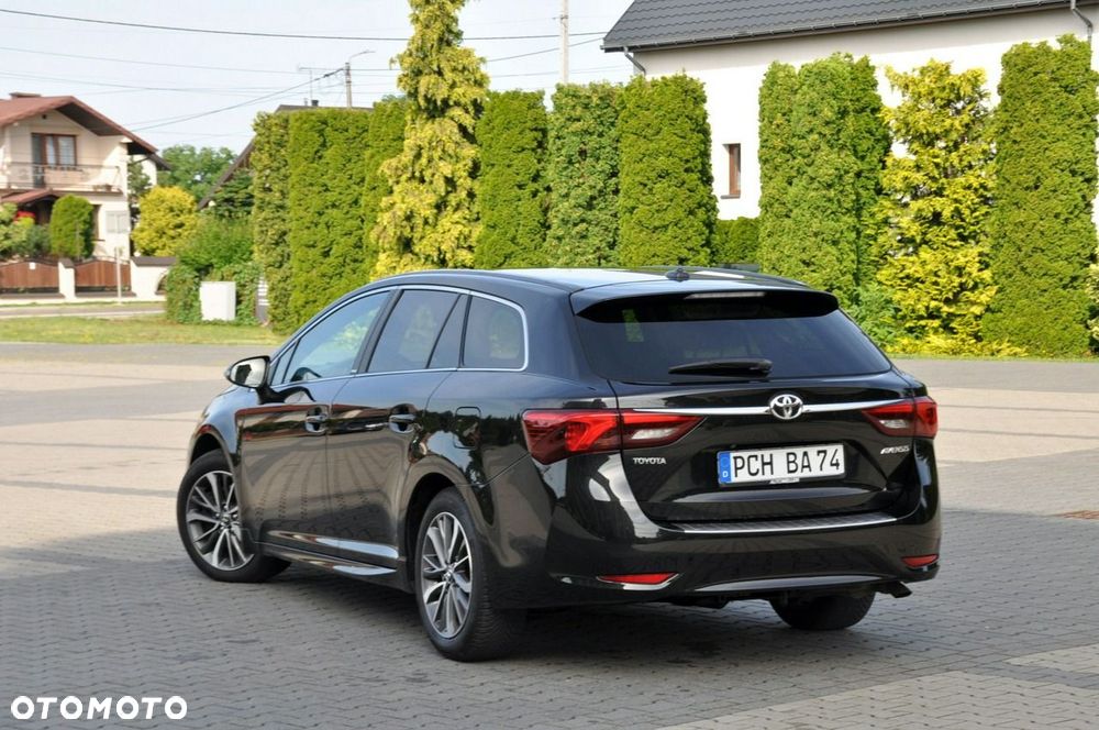 Toyota Avensis - 14