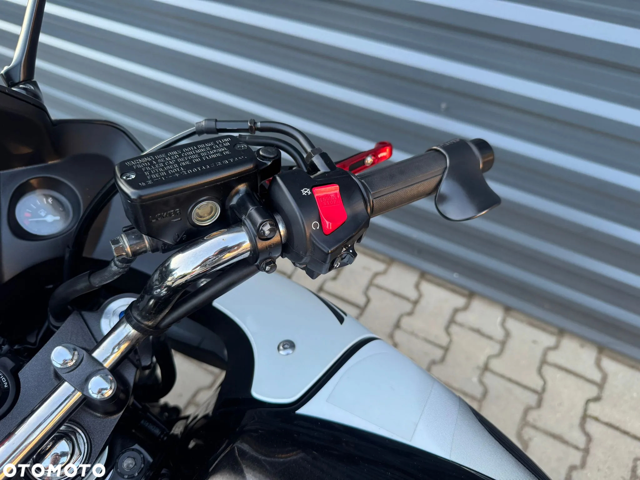 Honda CBF - 10