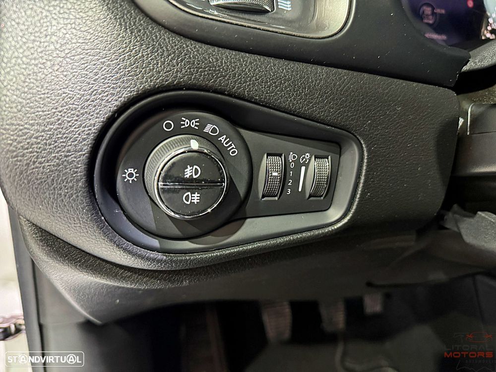 Jeep Renegade 1.0 T Limited - 18