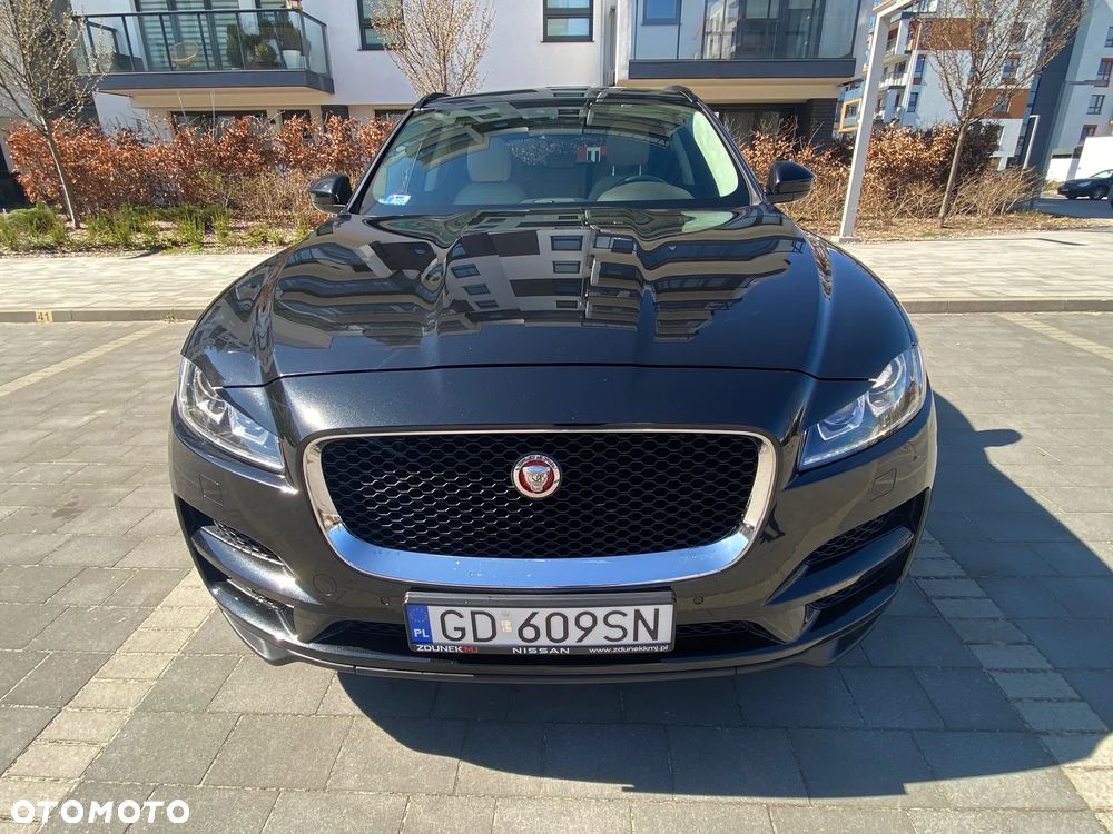 Jaguar F-Pace