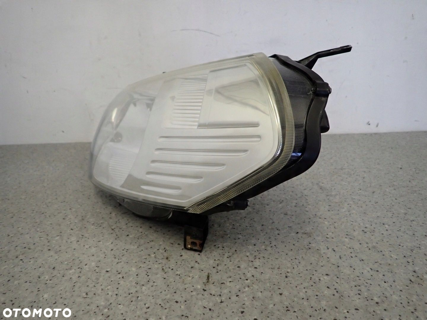 SUZUKI SX4 FIAT SEDICI 06-13 LAMPA PRZEDNIA LEWA REFLEKTOR - 7