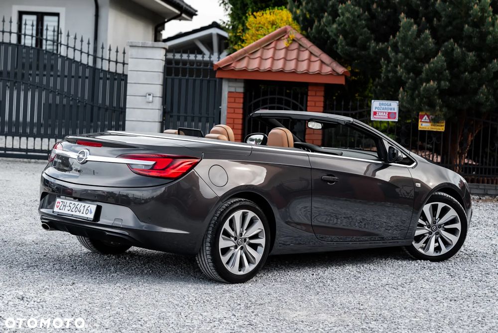 Opel Cascada 1.4 T Cosmo S&S - 11