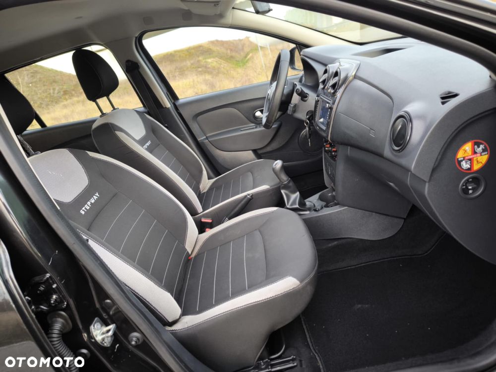 Dacia Sandero Stepway TCe 90 (S&S) Prestige - 24