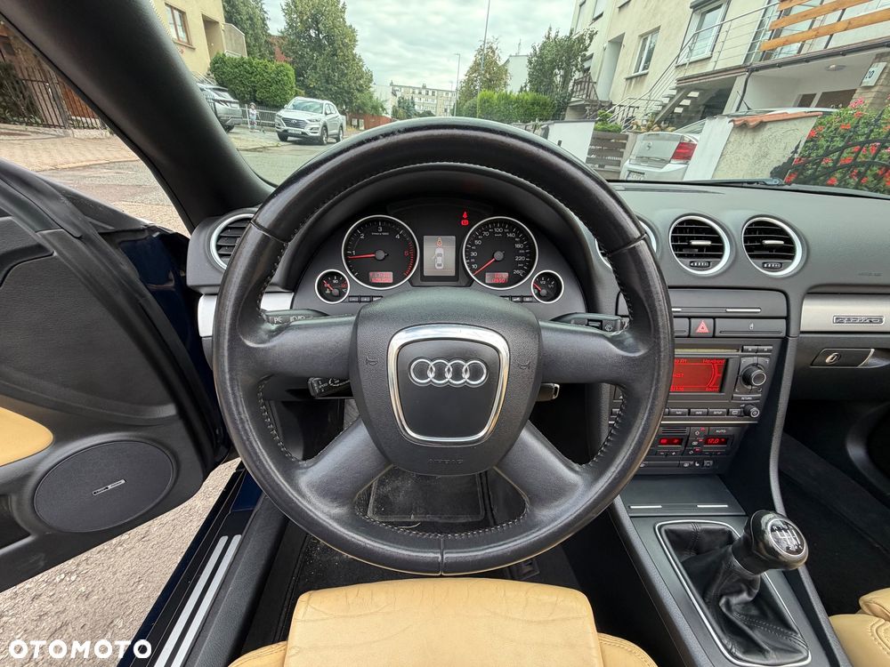 Audi A4 Cabrio 3.0 TDI DPF Quattro - 12