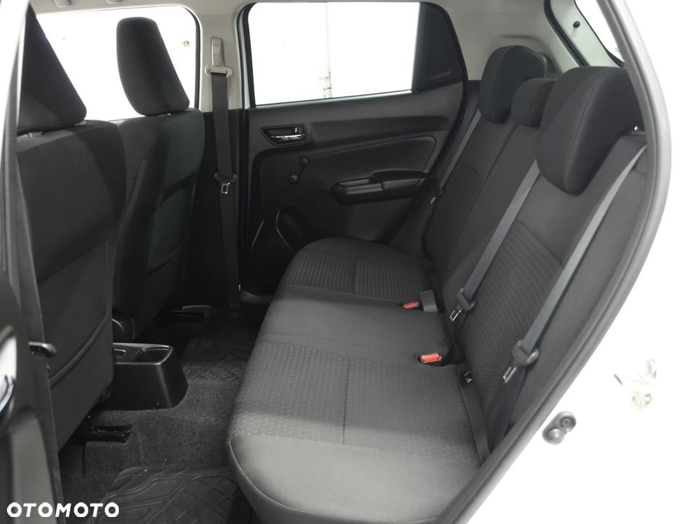 Suzuki Swift 1.2 Dualjet Allgrip Comfort - 23