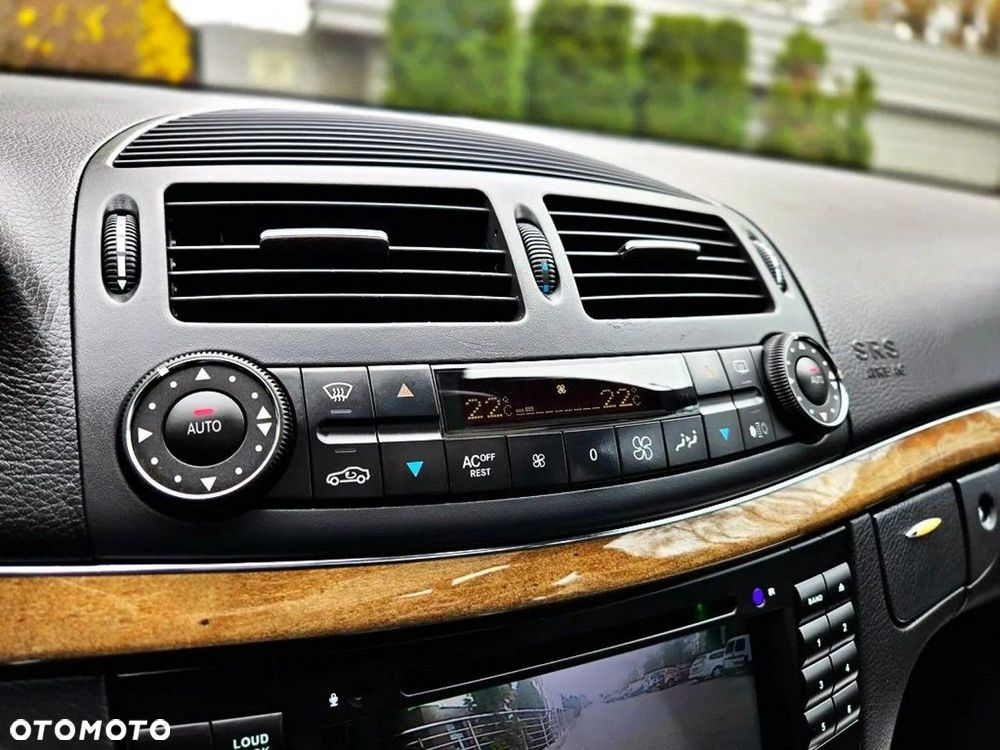 Mercedes-Benz Klasa E 500 T Avantgarde - 17