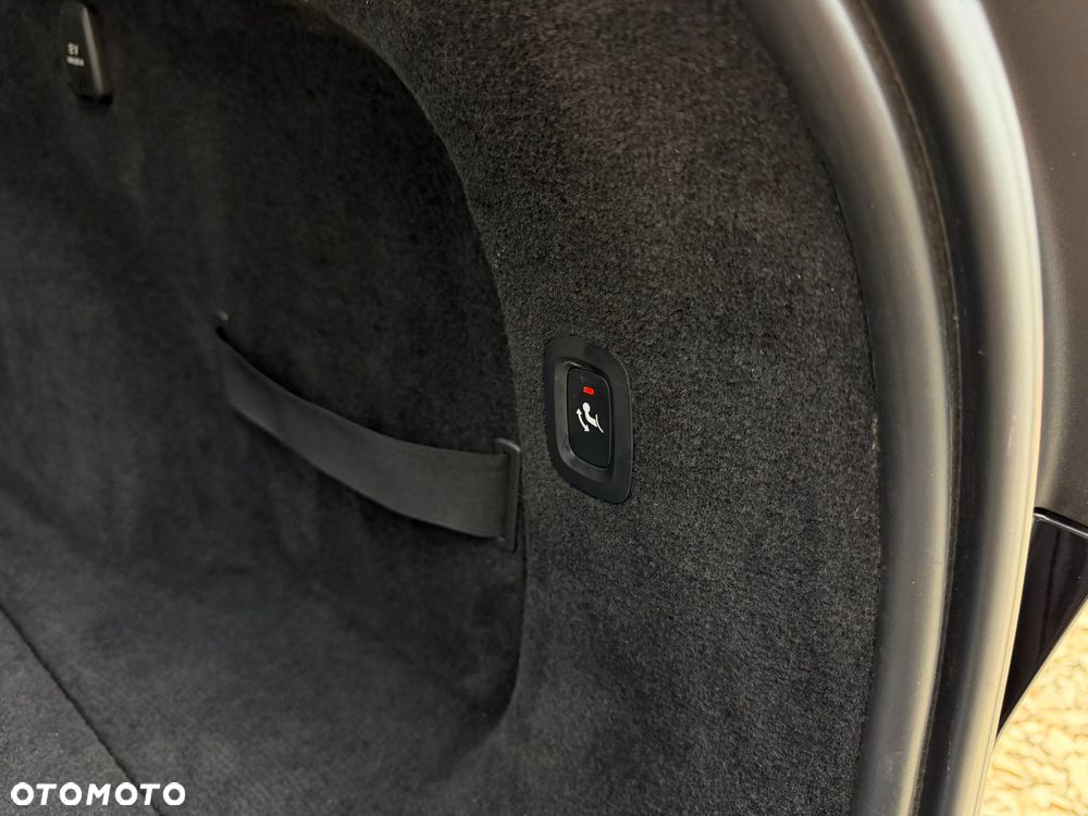 Volvo V90 T8 AWD Plug-In Hybrid Ultimate Bright - 27