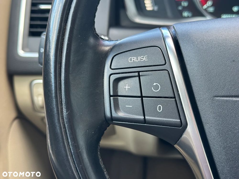 Volvo XC 60 - 23