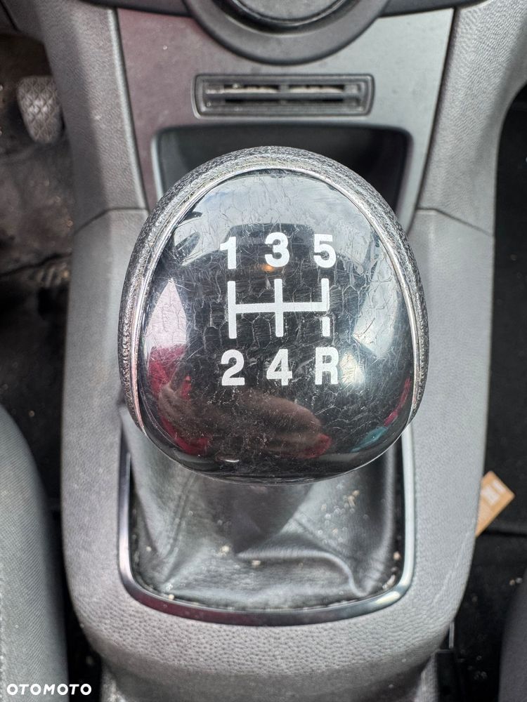 Ford Fiesta 1.25 Trend - 17