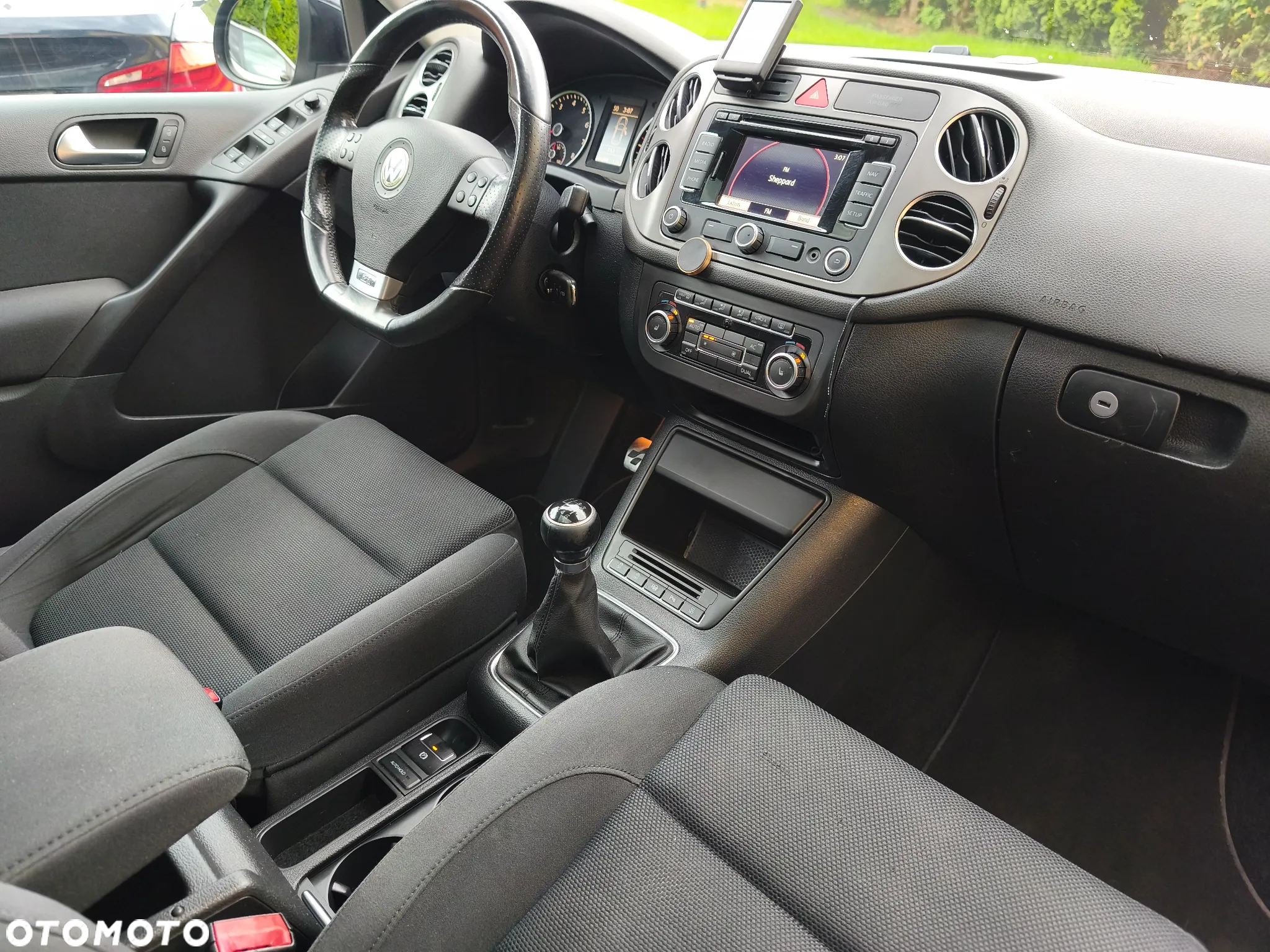 Volkswagen Tiguan - 23