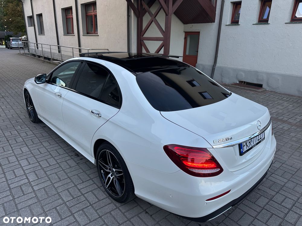 Mercedes-Benz Klasa E 220 d 9G-TRONIC - 31