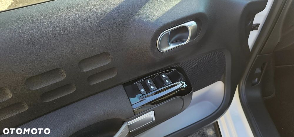 Citroën C3 1.2 PureTech Shine S&S EAT6 - 14