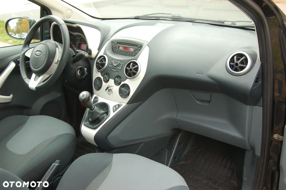 Ford KA 1.2 Titanium (air4) - 6