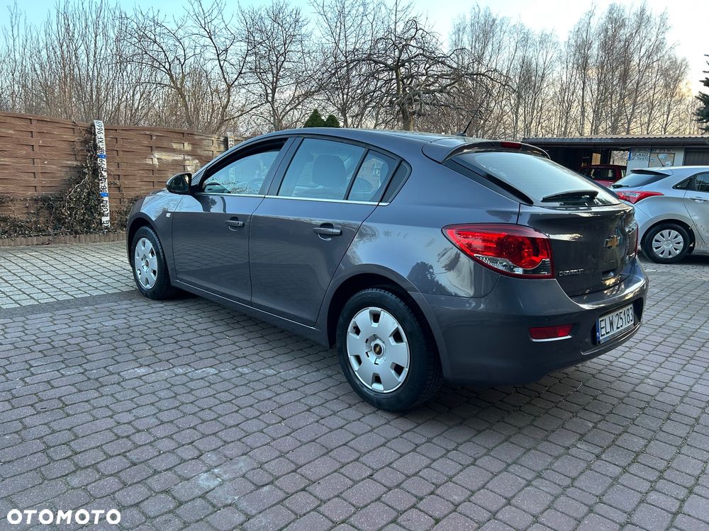 Chevrolet Cruze 1.8 LTZ - 8