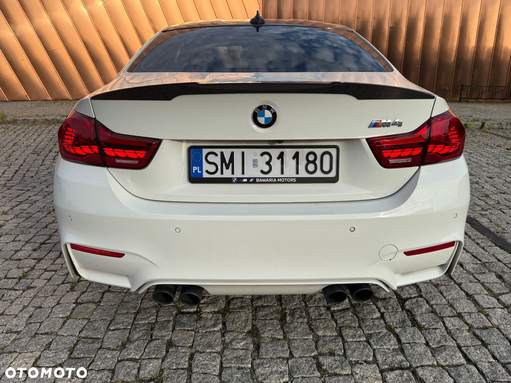 BMW M4 Coupe DKG - 9