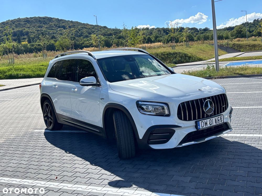Mercedes-Benz GLB - 20