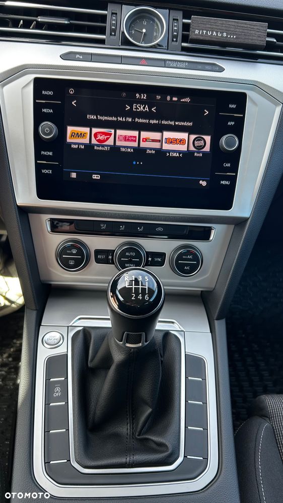Volkswagen Passat 1.5 TSI EVO Comfortline - 16